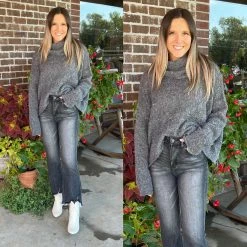 BUDDY LOVE DAISY CHARCOAL SWEATER CLOTHING