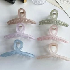 LUCKY PLANET HAIR CLAW CLIP HOME + GIFTS