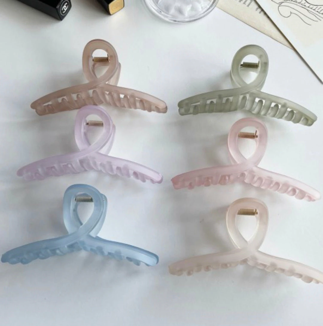 LUCKY PLANET HAIR CLAW CLIP HOME + GIFTS 1 LUCKY PLANET HAIR CLAW CLIP HOME + GIFTS