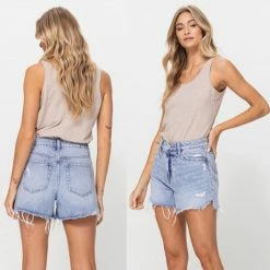 Vervet BRANDI BOYFRIEND SHORTS