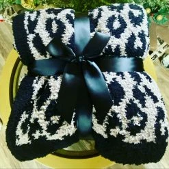 LUXE BLANKET 8 LUXE BLANKET