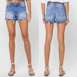 Vervet KENDRA BOYFRIEND RELEASED HEM SHORTS