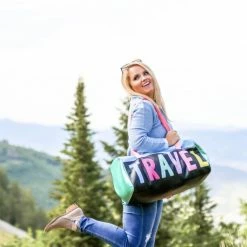 JADELYNN BROOKE BAGS TRAVEL BLACK DUFFLE