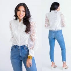 Karlie WHITE LACE RUFFLE TOP