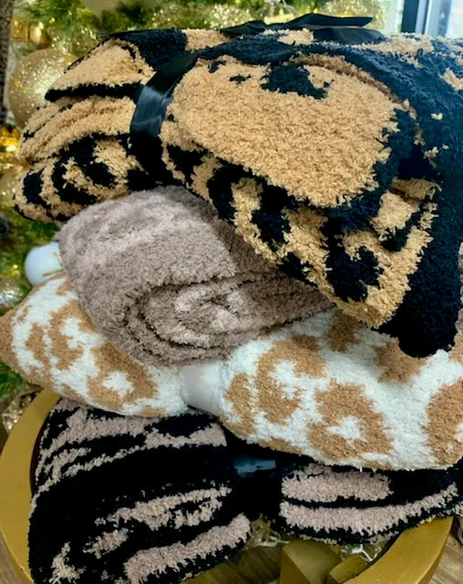 LUXE BLANKET 2 LUXE BLANKET