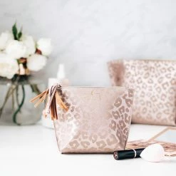 HOLLIS HOLY CHIC HOLLIS COLLECTION 9 HOLLIS HOLY CHIC HOLLIS COLLECTION