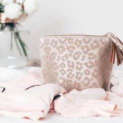 HOLLIS HOLY CHIC HOLLIS COLLECTION 8 HOLLIS HOLY CHIC HOLLIS COLLECTION